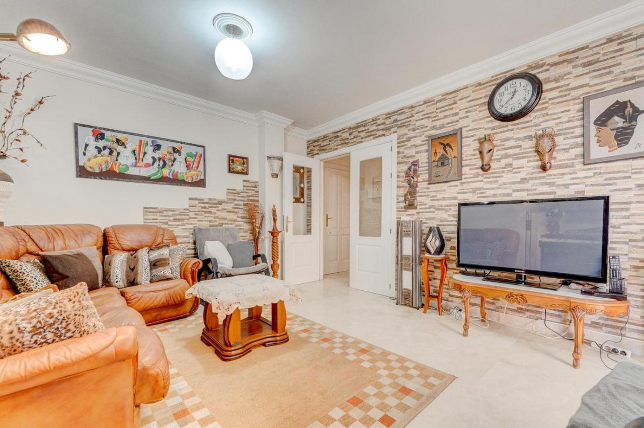 אדחה Beautiful Apartment In Terrazas Del Duque I מראה חיצוני תמונה