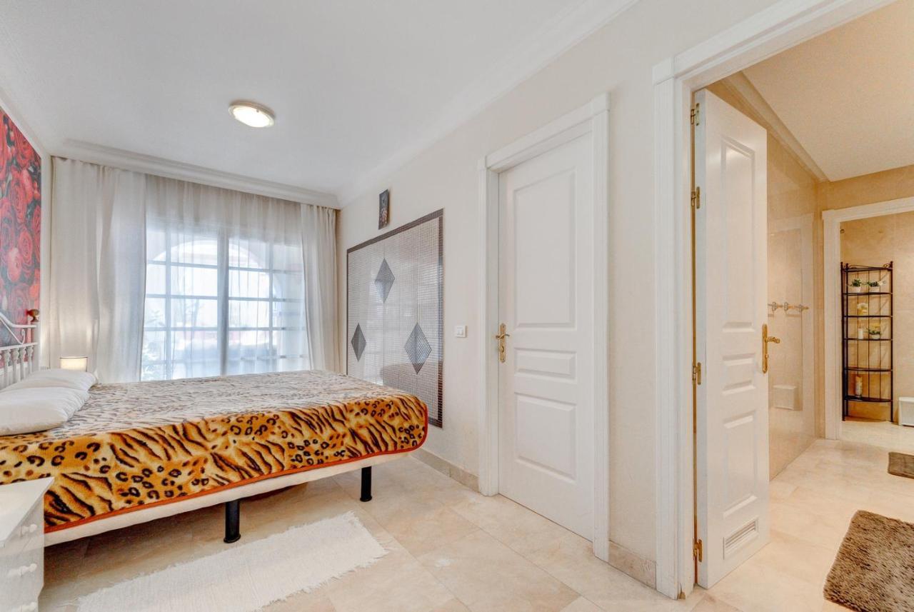 אדחה Beautiful Apartment In Terrazas Del Duque I מראה חיצוני תמונה