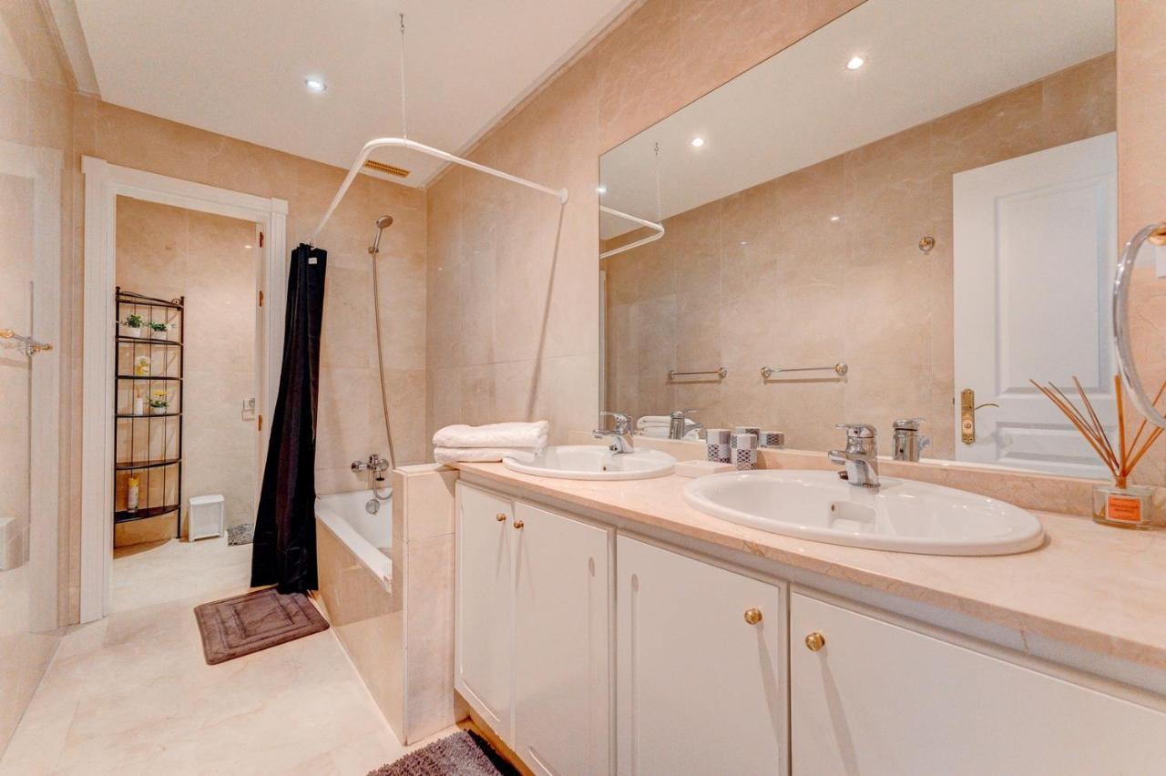 אדחה Beautiful Apartment In Terrazas Del Duque I מראה חיצוני תמונה